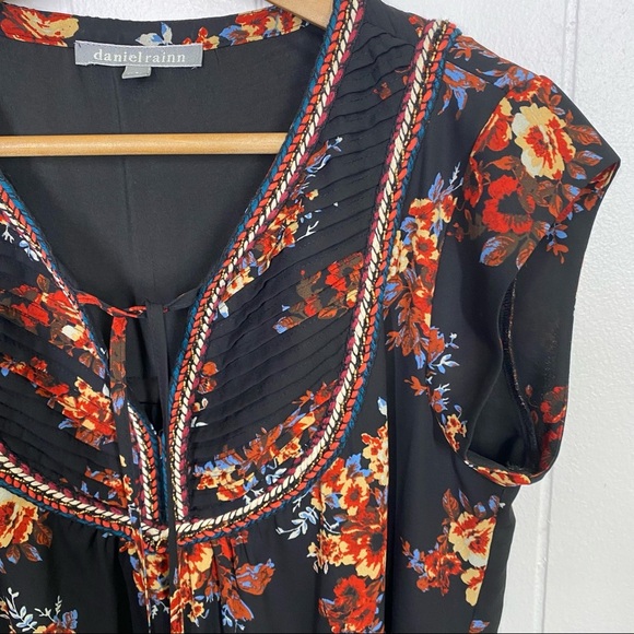 Daniel Rainn Floral Cap Sleeve Shift Dress - Picture 3 of 7